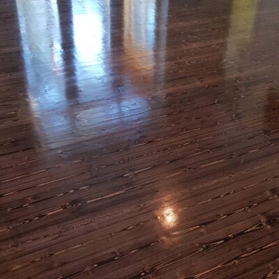 Laudpõranda lihvimine, toonimine osmo konjaki ja siidjasmati õlivahaga